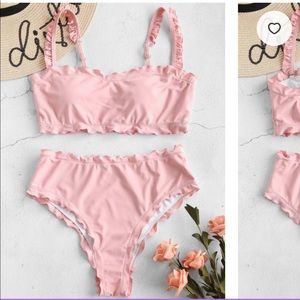 Lettuce frilled bandeau bikini set!